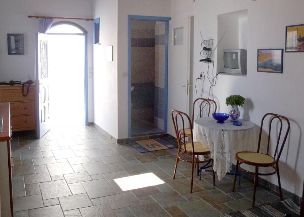 Floras Rooms And Studios Anafi Exterior photo